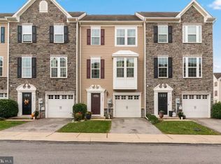 1280 Rannoch Ln, York, PA 17403