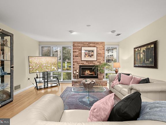 5th image of 10609 Great Arbor Dr