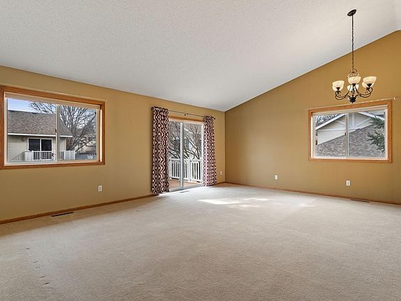 5th image of 2907 Devonshire Cir
