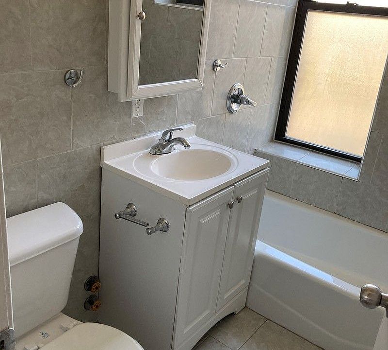 1st image of 4 E 132nd St #4F