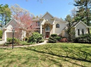 11 Amanda Rd, Sudbury, MA 01776