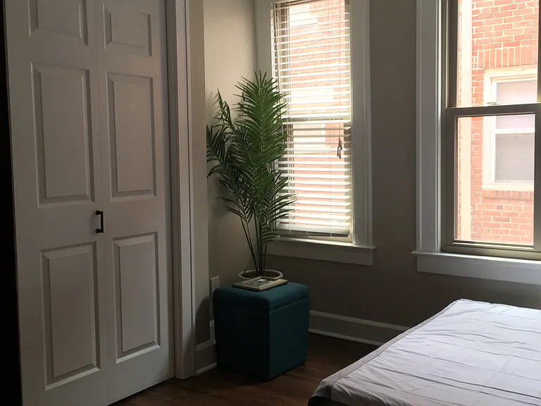 37 W Tompkins St #B — Photo 10