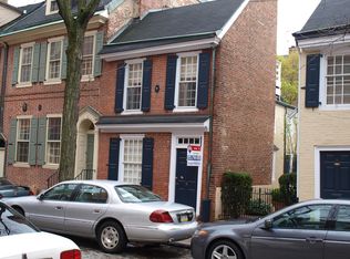 236 Delancey St, Philadelphia, PA 19106
