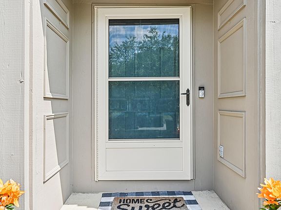 3rd image of 6332 Oisin Ct