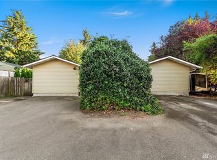 3510 132nd St SW #A & B, Lynnwood, WA 98087