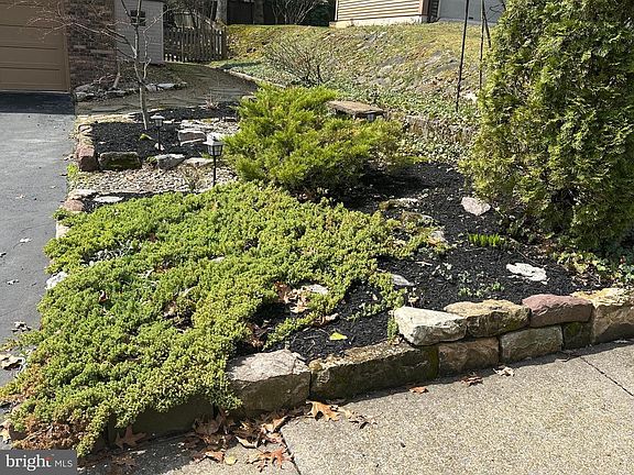 5th image of 618 Berkshire Dr