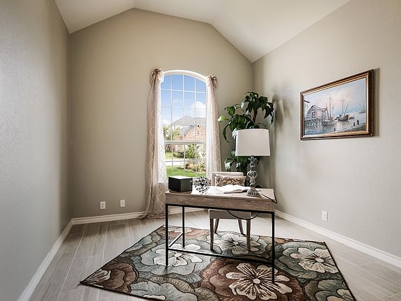 4th image of 2961 Warwick Park