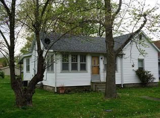 206 N Merritt St, Odin, IL 62870