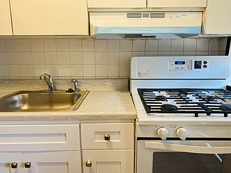 Rented by RealTegrity NY LLC