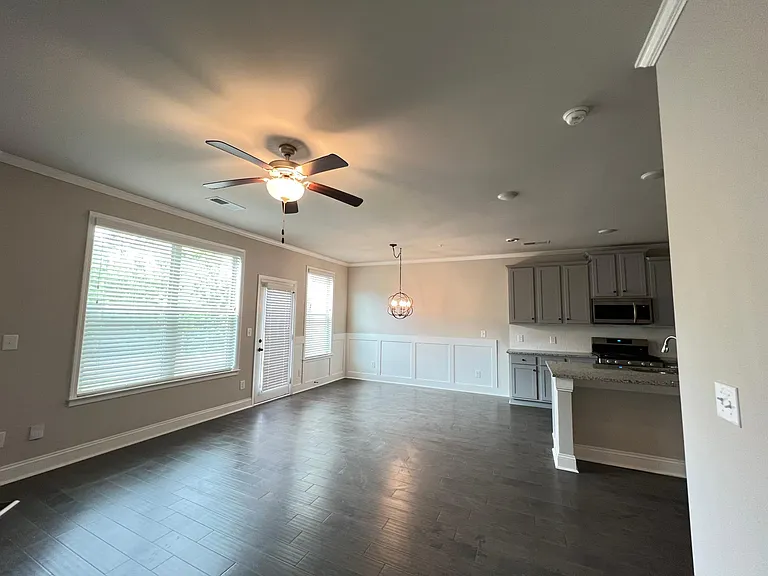 129 Camden Park Dr — Photo 13