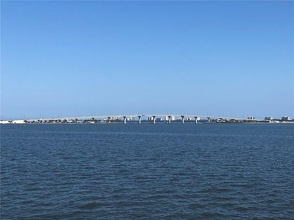 5th image of 446 NE Pier Way