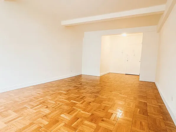 30 East 37th Street image 3 of 8