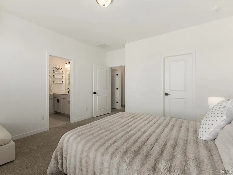 16722 Umatilla St — Photo 16