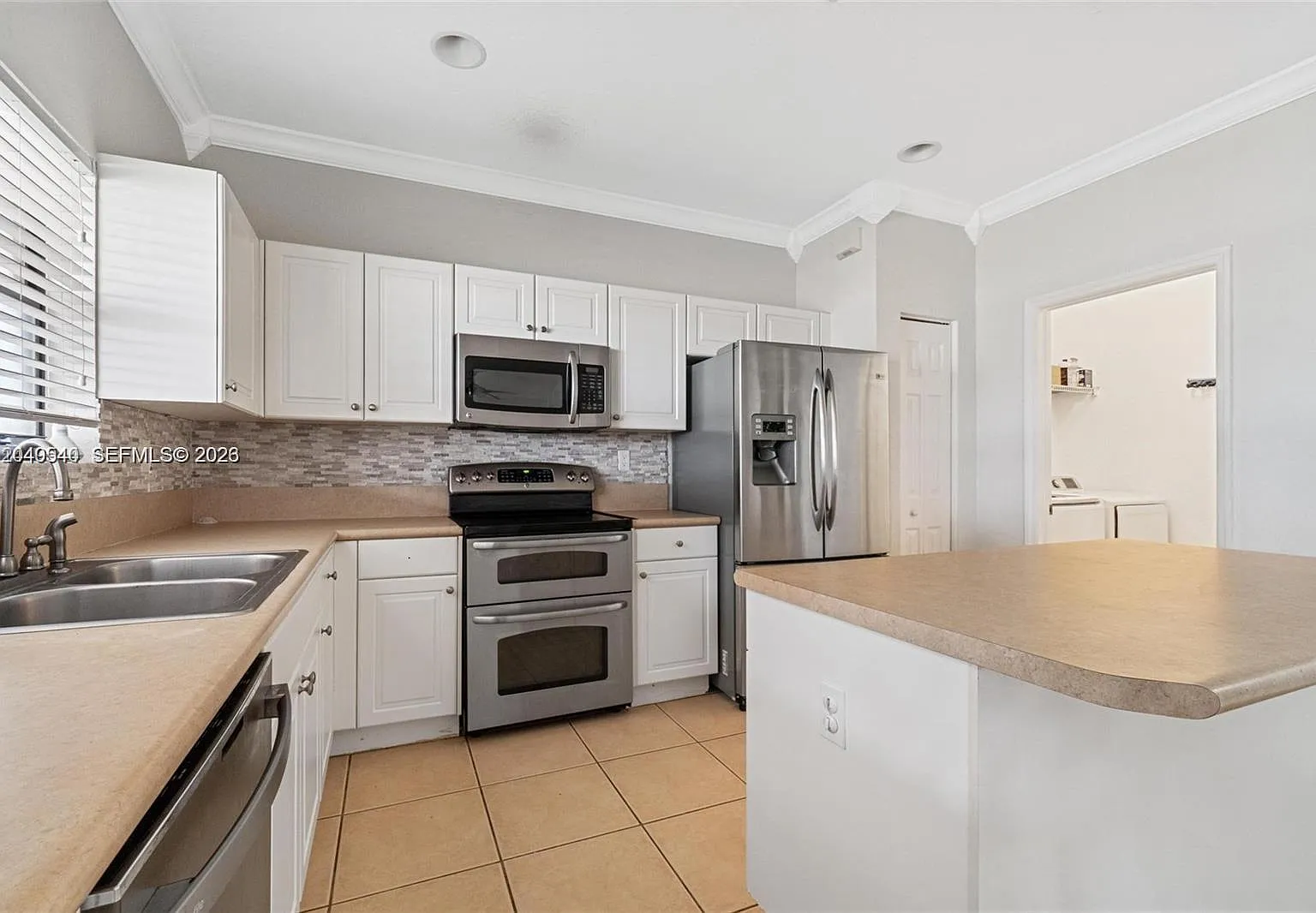 24301 SW 112 CT — Photo 4