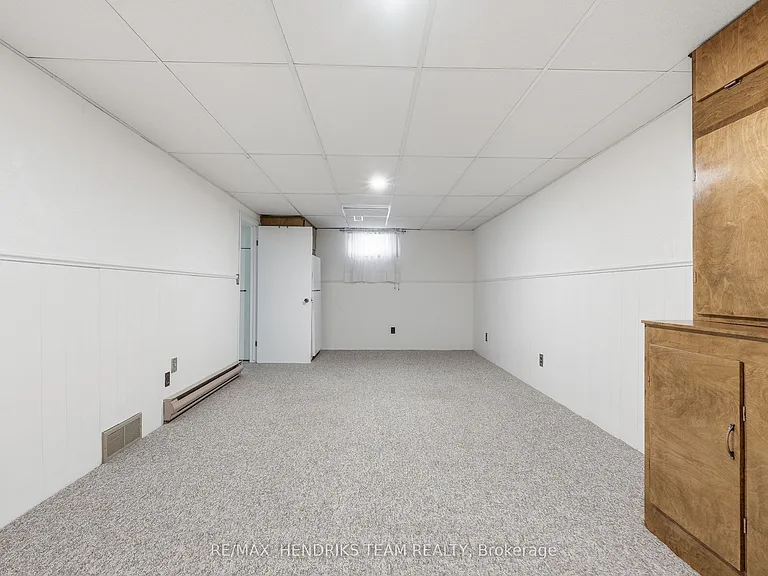 23 Crescentwood Dr — Photo 32
