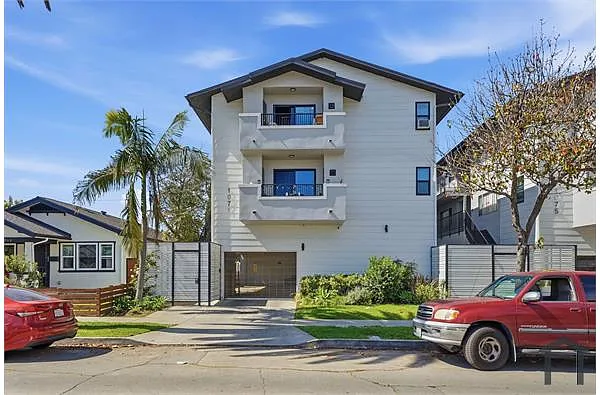 Building Photo - 1071 Junipero Ave #302