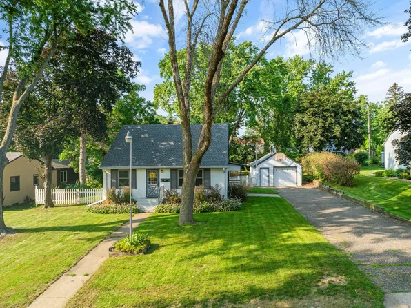 2701 3rd Ave E, North Saint Paul, MN 55109