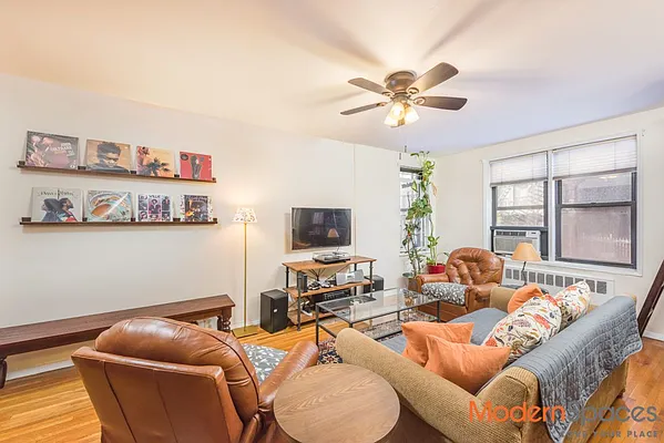 Sold by Modern Spaces | media 2