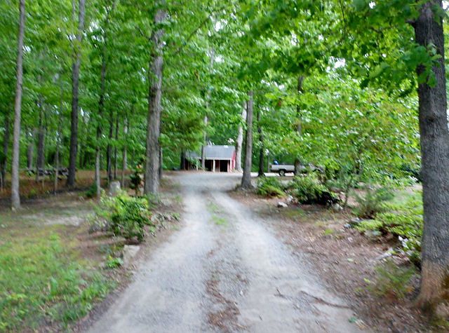 2nd image of 5801 Barnesville Hwy