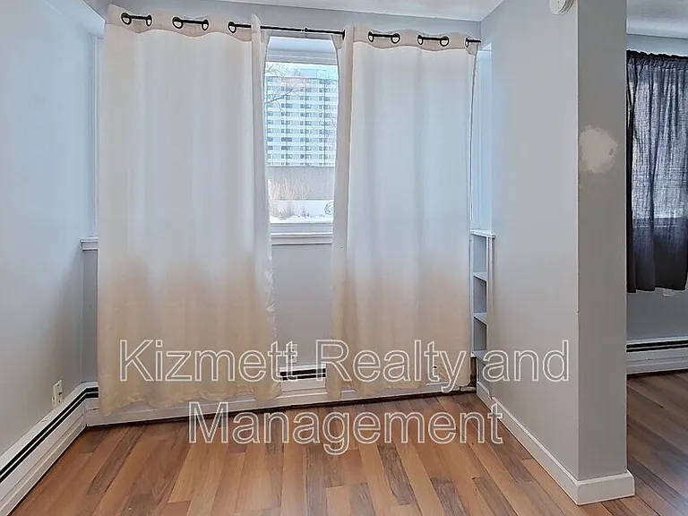 10135 120th St NW #103 — Photo 10