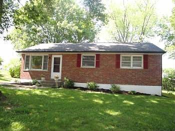 3rd image of 10817 Palmyra Ct