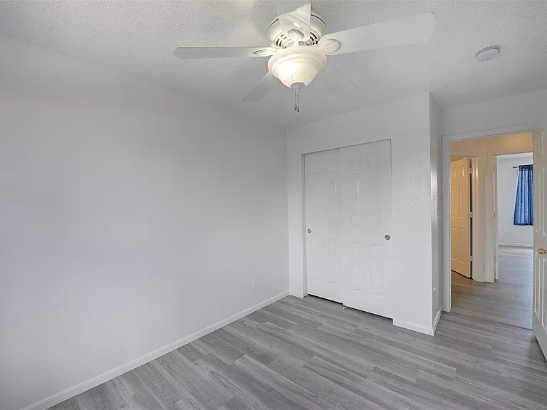 9687 Newcastle Dr — Photo 15