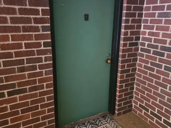 605 Hudson Ave APT 218, Takoma Park, MD 20912