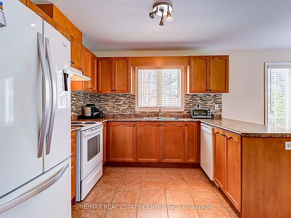 4th image of 2 Alisma Trl