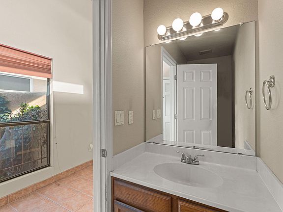 5th image of 8005 Classic Ave NE