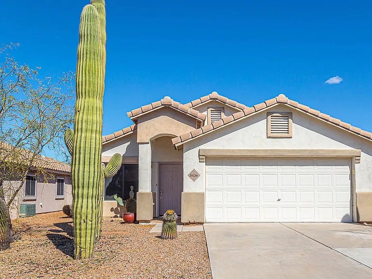 5436 W Dove Of Peace Dr — Photo 2