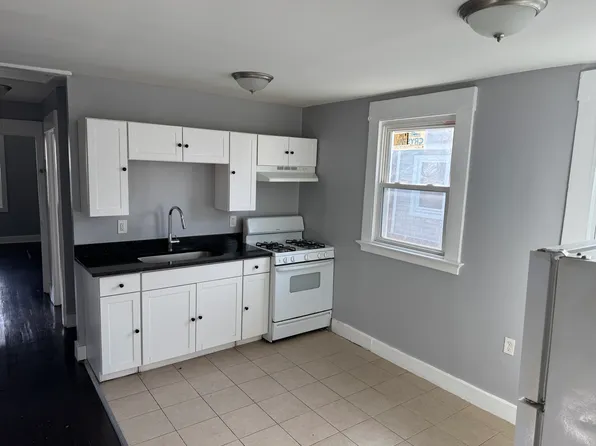 24 Harding Pl, New Haven, CT