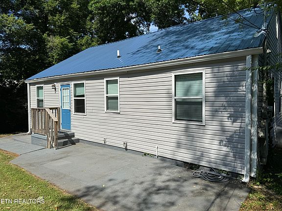 4th image of 3037 Hackman St