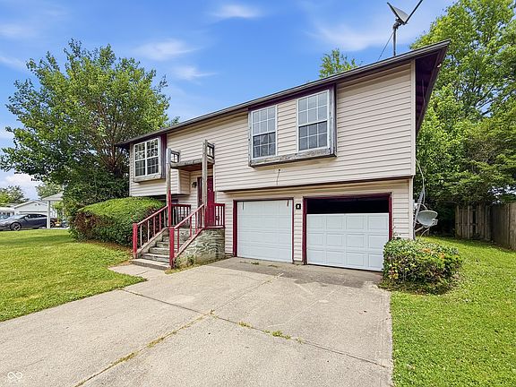 2nd image of 3929 Ireland Dr