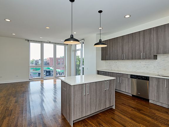 4th image of 5139 N Broadway #202