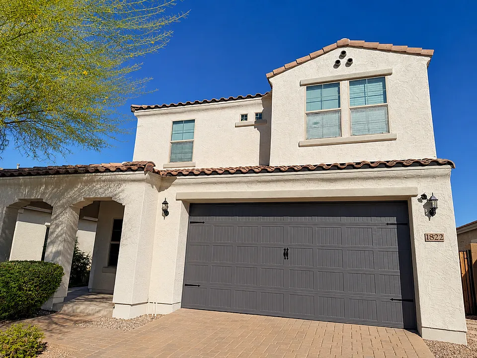 1822 W Bonanza Dr