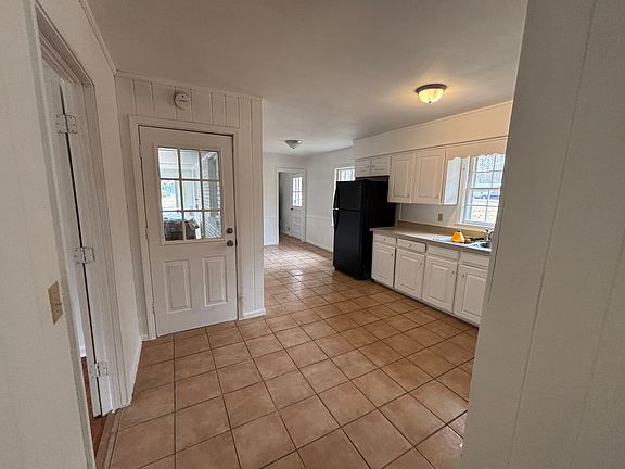 4th image of 2605 Oswood Dr