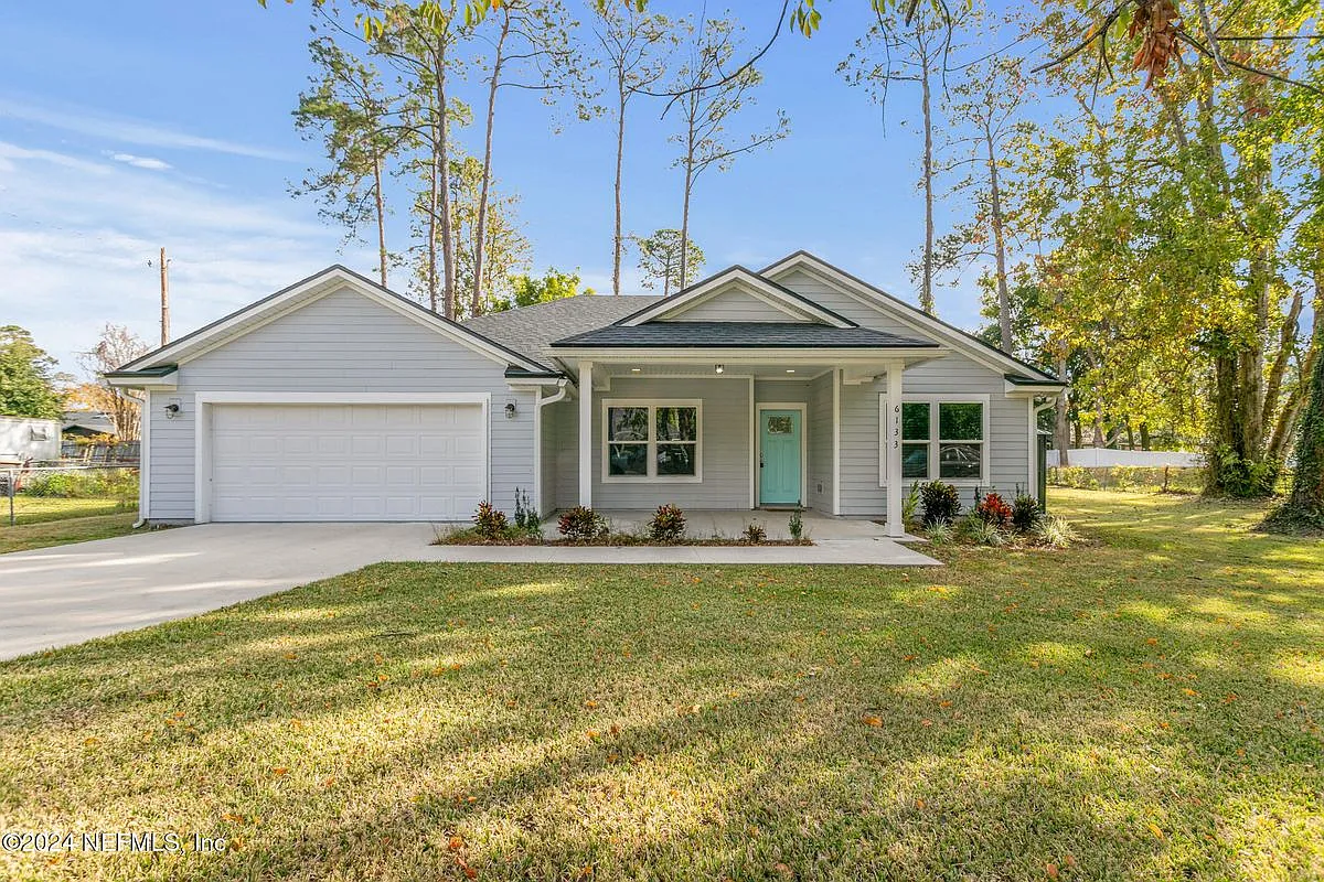 4 bed, 2.0 bath, 1836 sqft, $1,950 — Photo 1