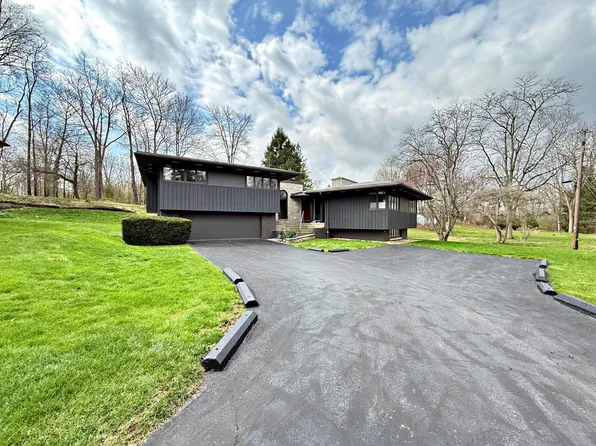 35 Willow Ct, Tiffin, OH 44883