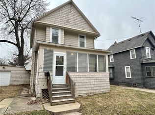 1059 Arlington Pl, Akron, OH 44306