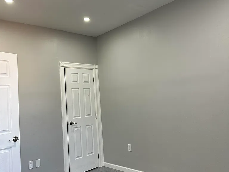 156 Clerk St #2 — Photo 8