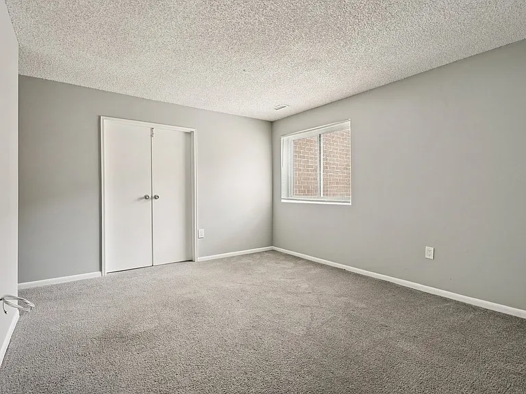 Aspen Apartments in Whitehall — Photo 47
