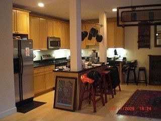 2nd image of 89 Goethe St APT 1