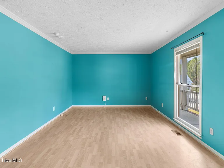 7666 Wilkins Dr — Photo 14