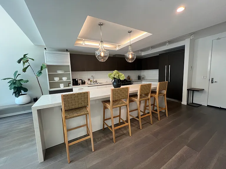 1501 Filbert St #Townhouse 1B — Photo 5