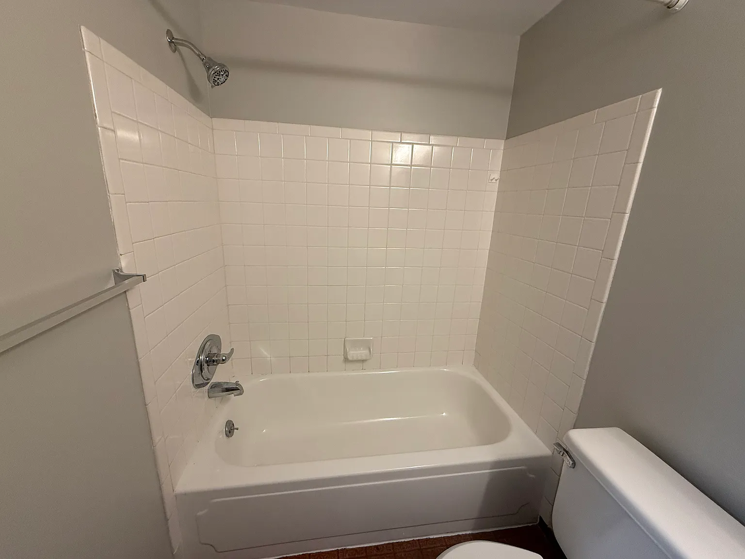 1 bed, 650 sqft, $1,000 — Photo 3