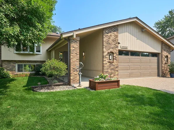 10550 Maryland Cir S, Minneapolis, MN 55438