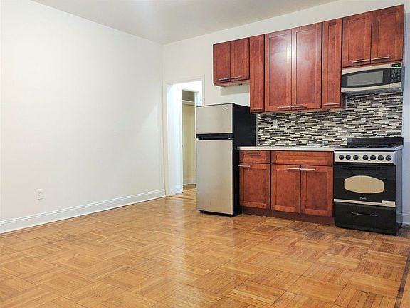 5th image of 666 Ocean Ave APT 5H