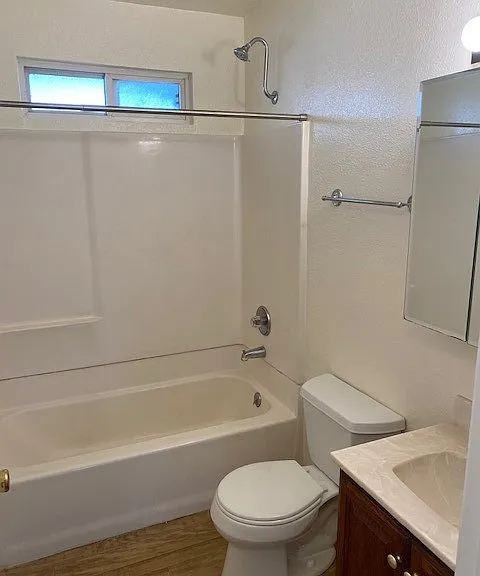 18720 Magnolia Ct — Photo 11