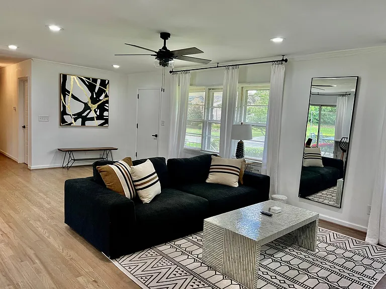 Lavista Ct — Photo 12