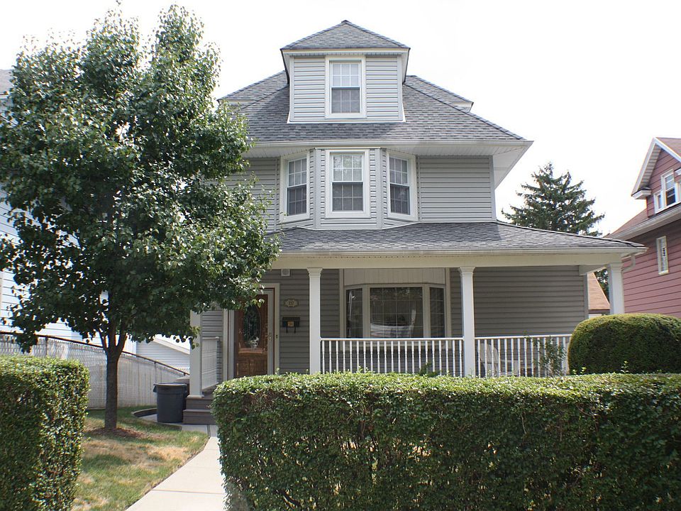 1st image of 137 Harvard Ave